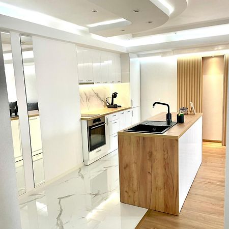 Sea Breeze Apartment Varna Exterior photo