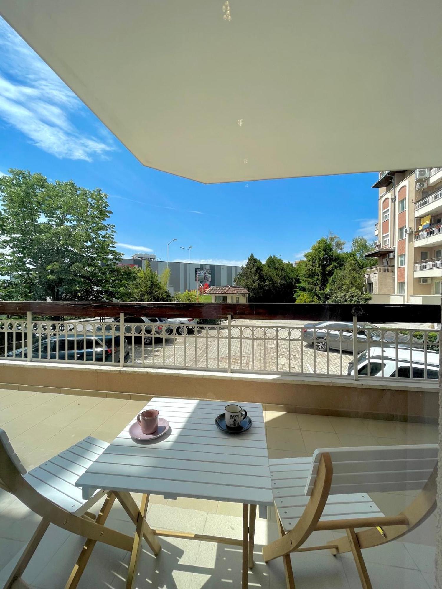 Sea Breeze Apartment Varna Exterior photo